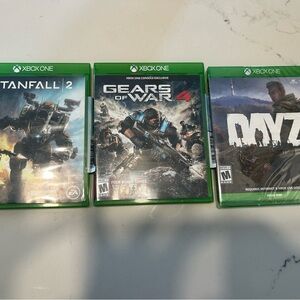 Video Game Bundle - Titanfall 2, Gears of War 4, DayZ